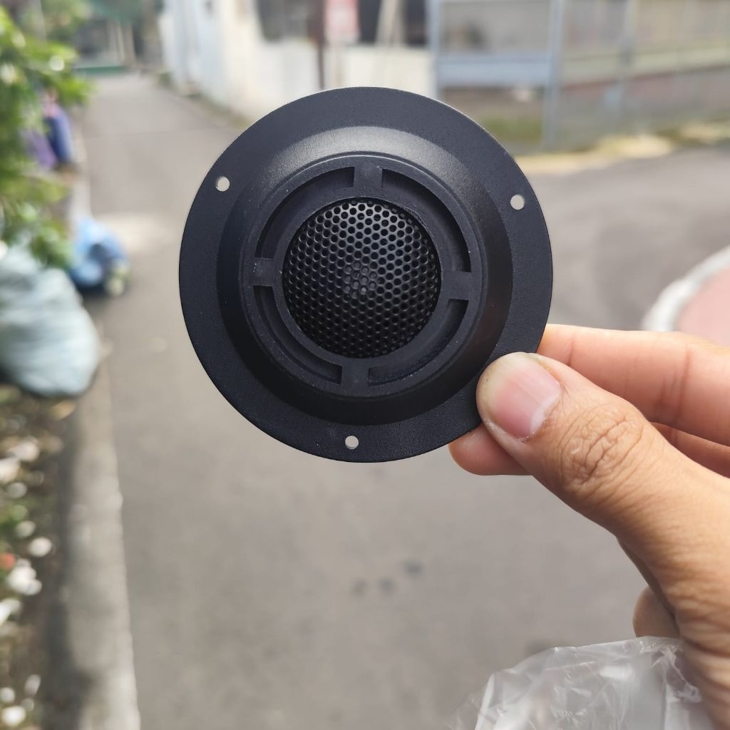 Twitter walet bulat suara mantap