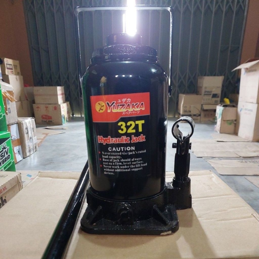 DONGKRAK HIDROLIK 32 TON YUZAKA
