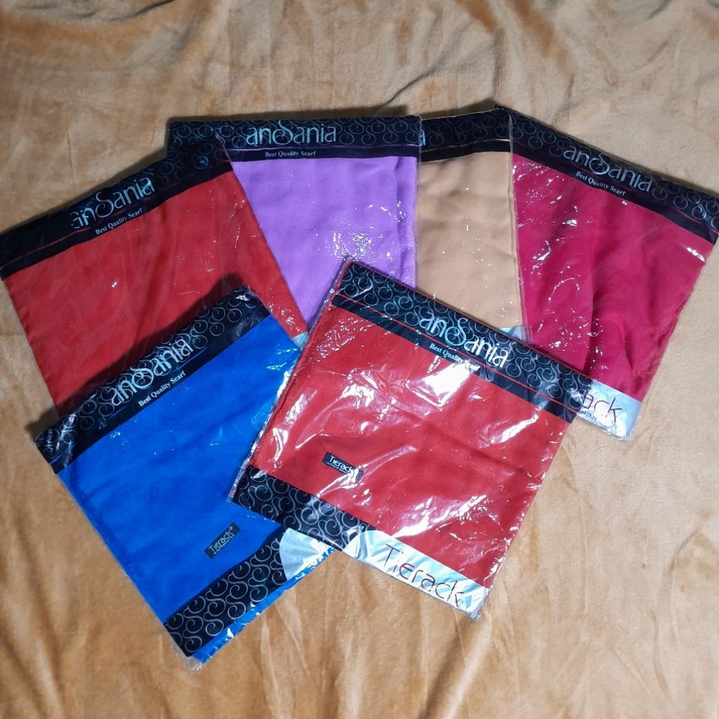 preloved kerudung segiempat tierack ansania