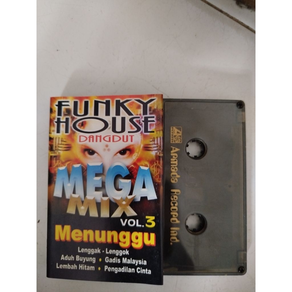 Kaset  Funky house dangdut