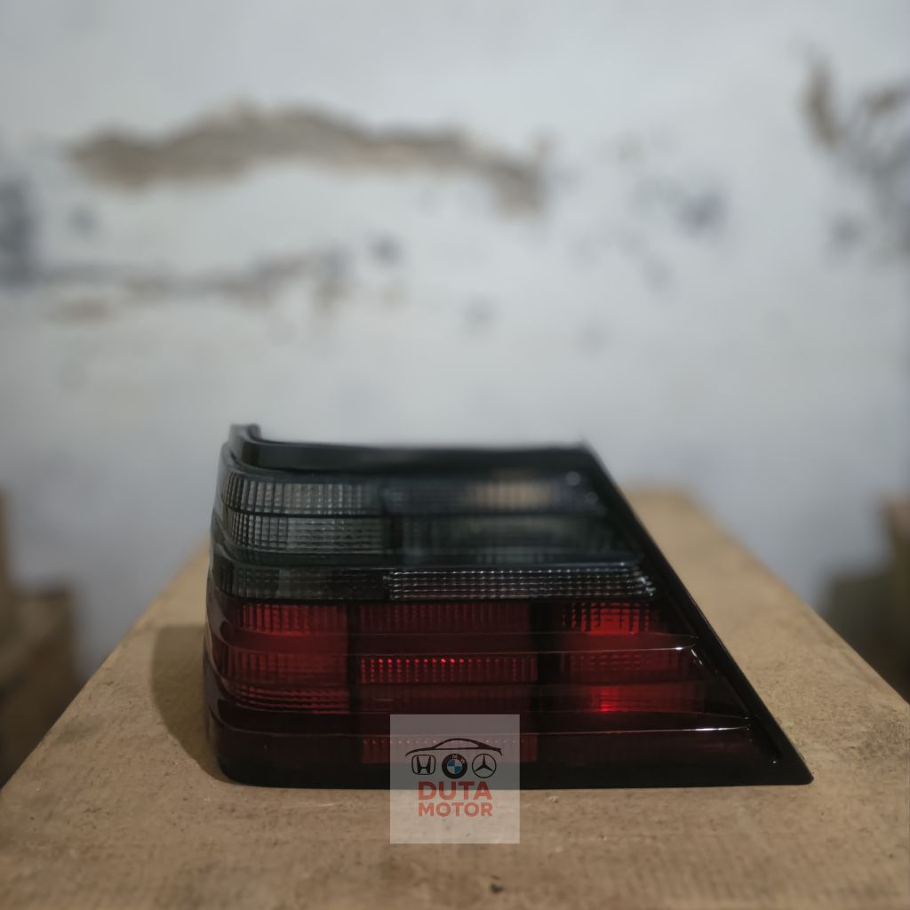 Mika Stop Lamp Putih Merah Kiri Mercy Mercedes Benz W124 E320mp