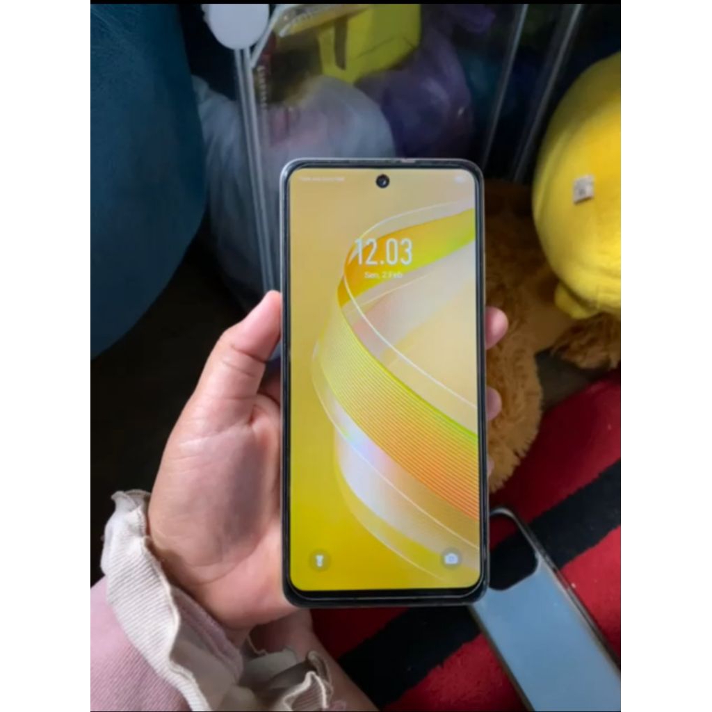 Infinix smart 8 pro ram 16gb 128gb  hp aja ya no minus masih jamin mulus