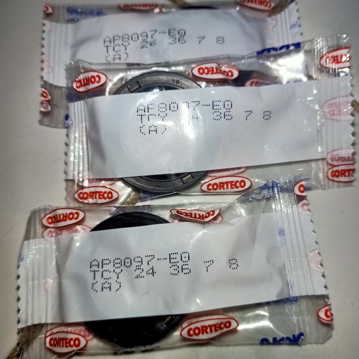 TCL 24 36 7/8 NOK OIL SEAL