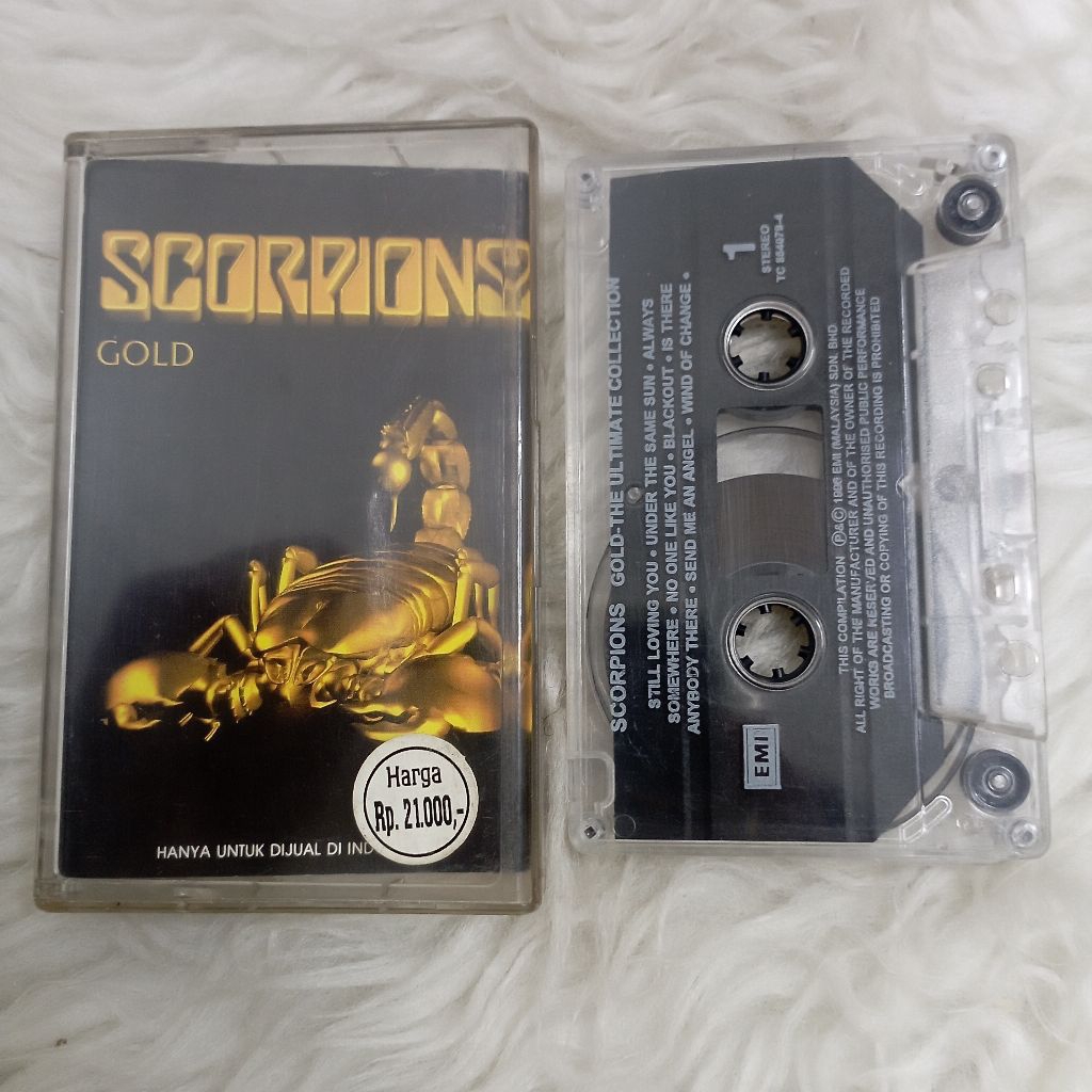 Kaset Pita Scorpions - Gold