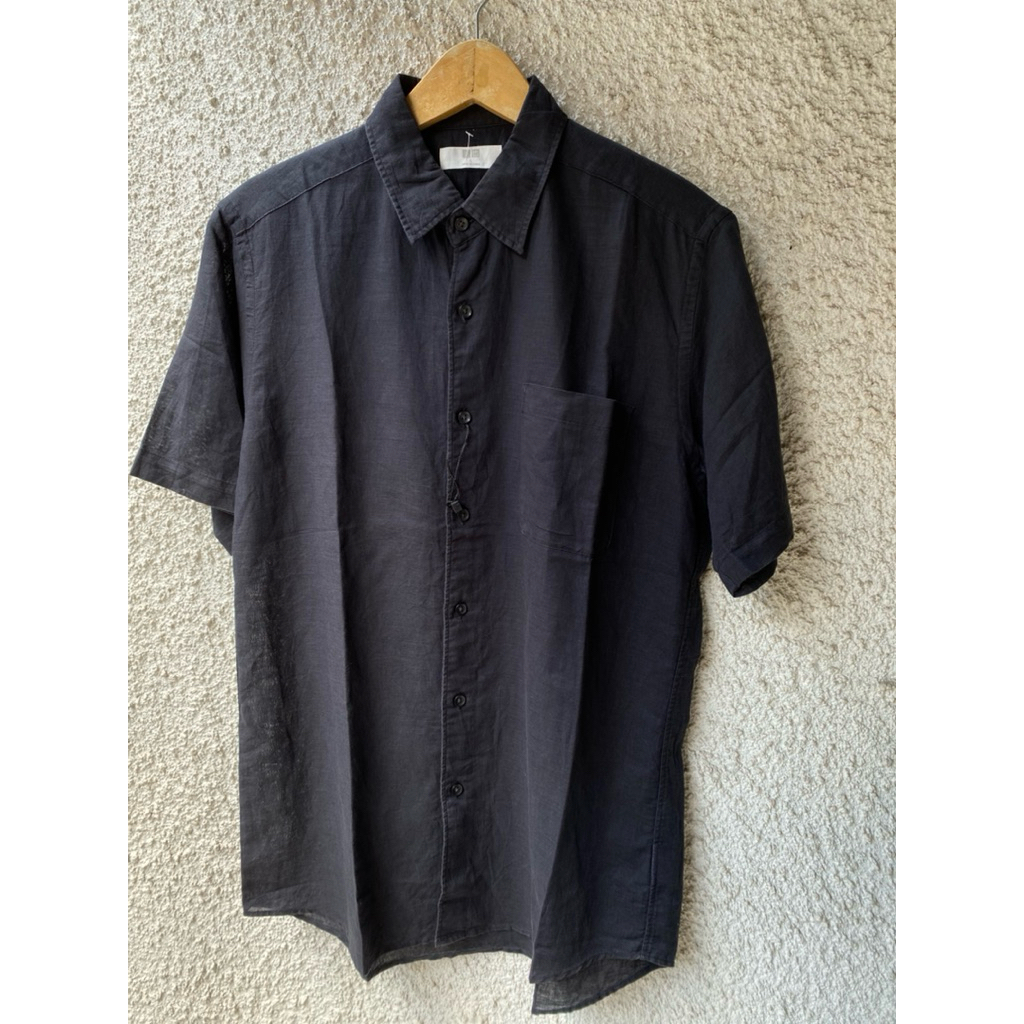KEMEJA LINEN UNIQLO HITAM