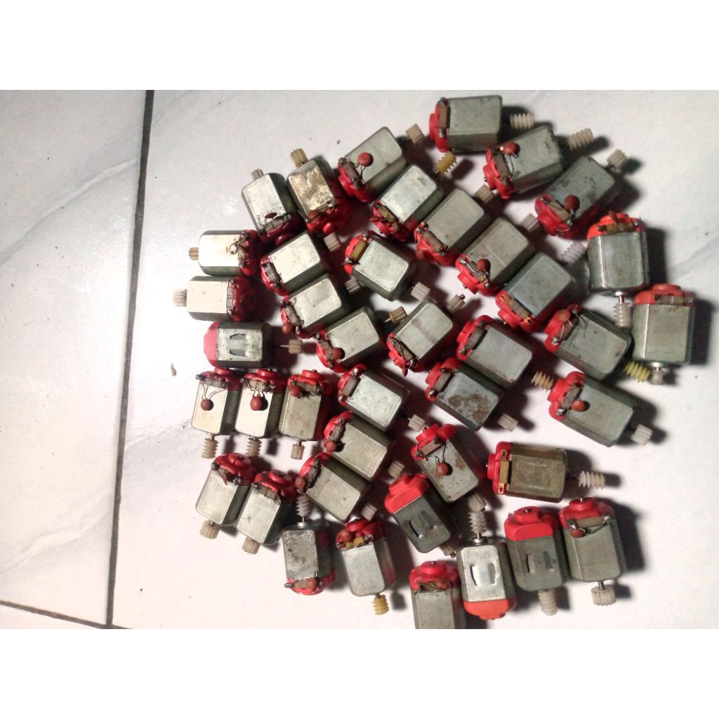 DINAMO TAMIYA TUTUP MERAH BEKAS NORMAL