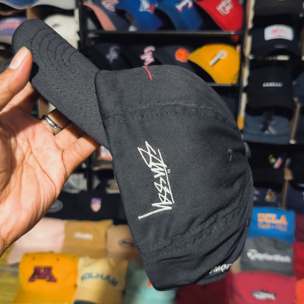Topi Stussy Vibes Made in USA