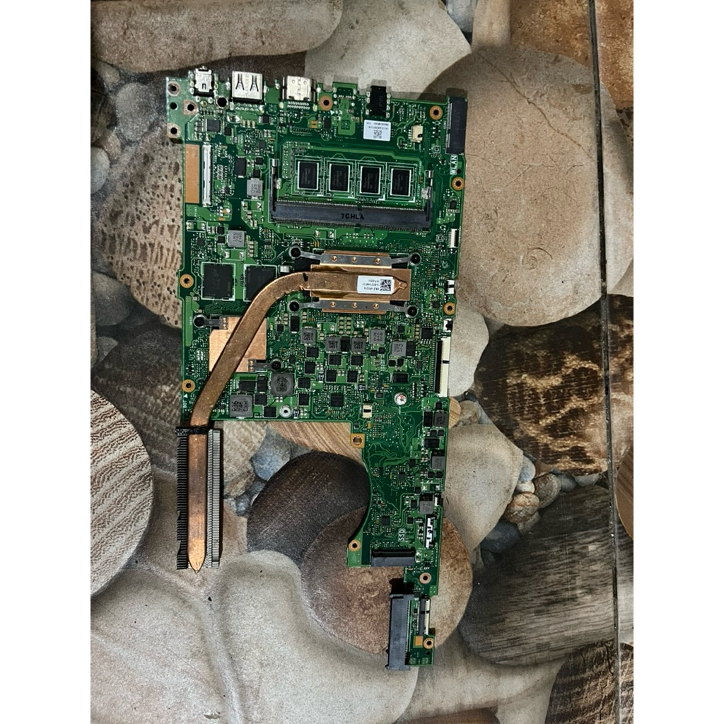motherboard asus vivobook s14 S140U