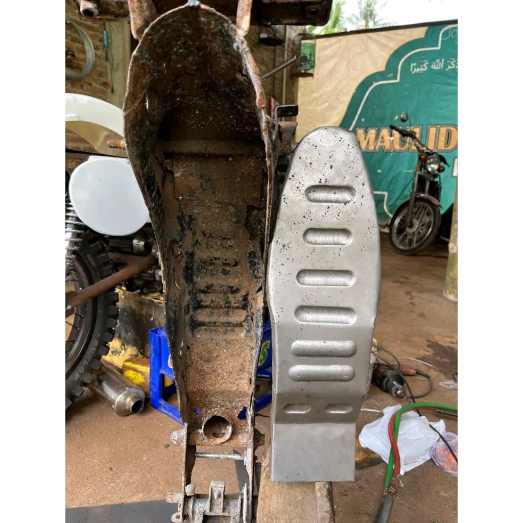 lantai rangka bawah c70/astrea star/prima/greand legenda