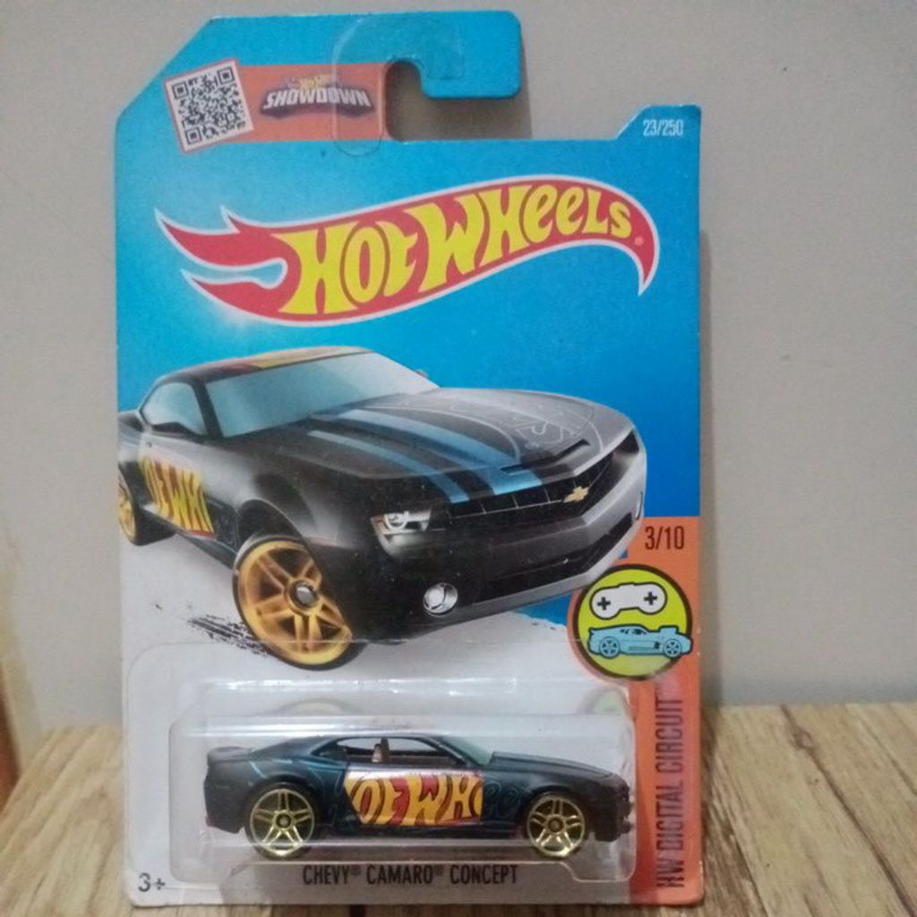 Hot Wheels Chevy Camaro Concept hitam