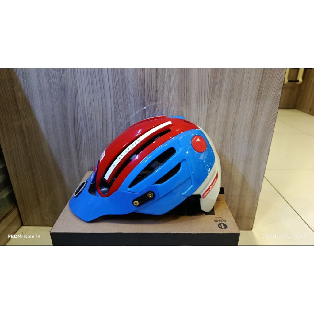 Helm urge enduro o matic 2 size L/XL (57-59cm ) Red Blue White