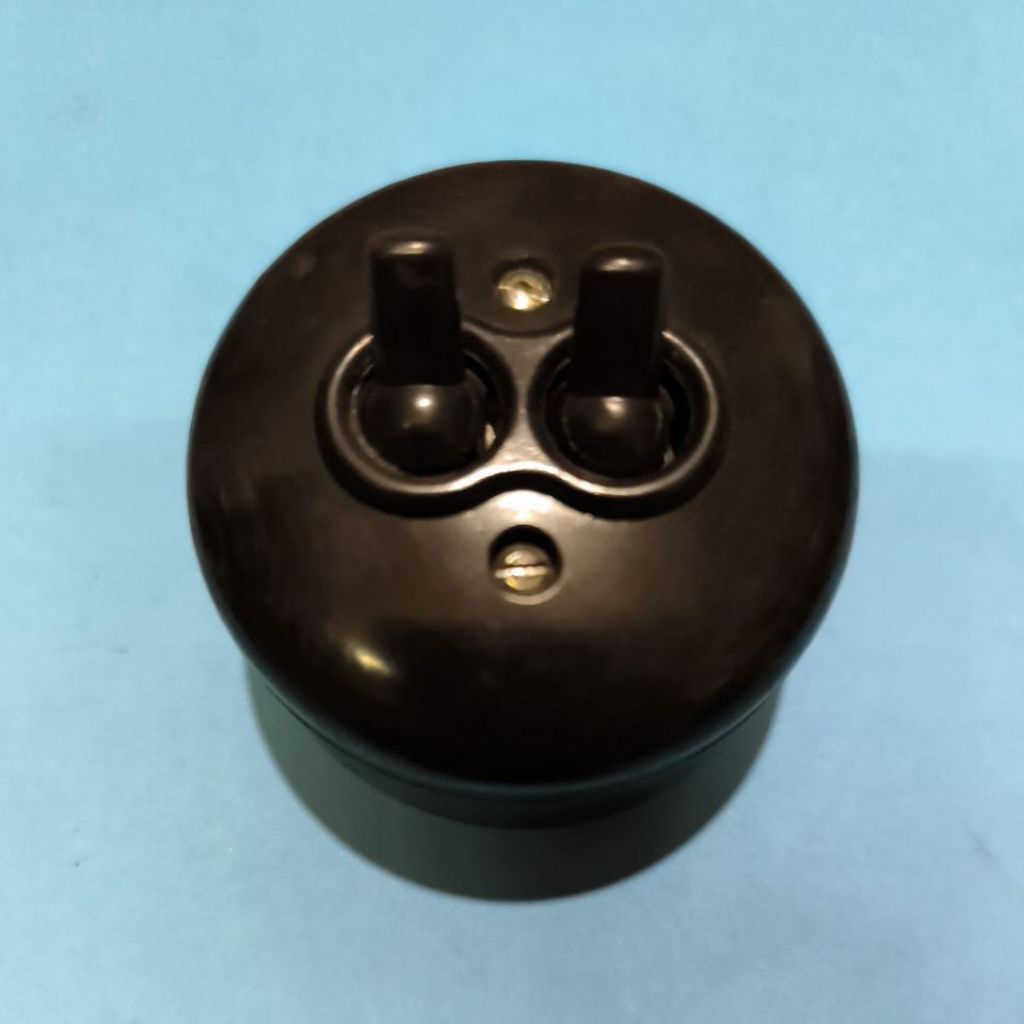 Saklar Broco Single Dan  Double /Ganda  Bulat Hitam Batu ( Jadul)