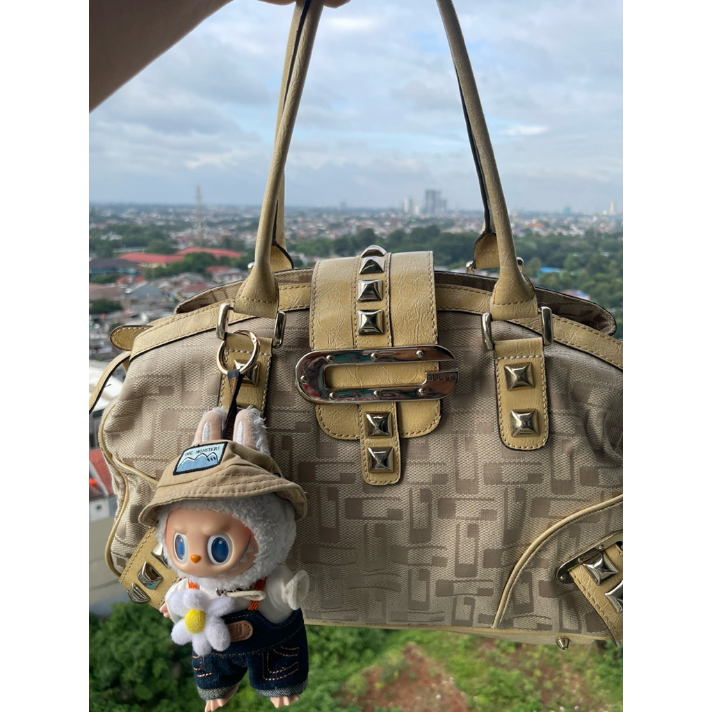 tas  guess vintage y2k ukuran besar