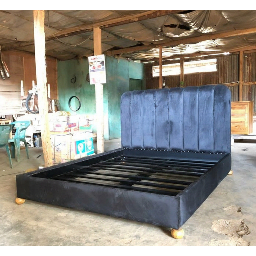 Dipan jok bludru / dipan luxury