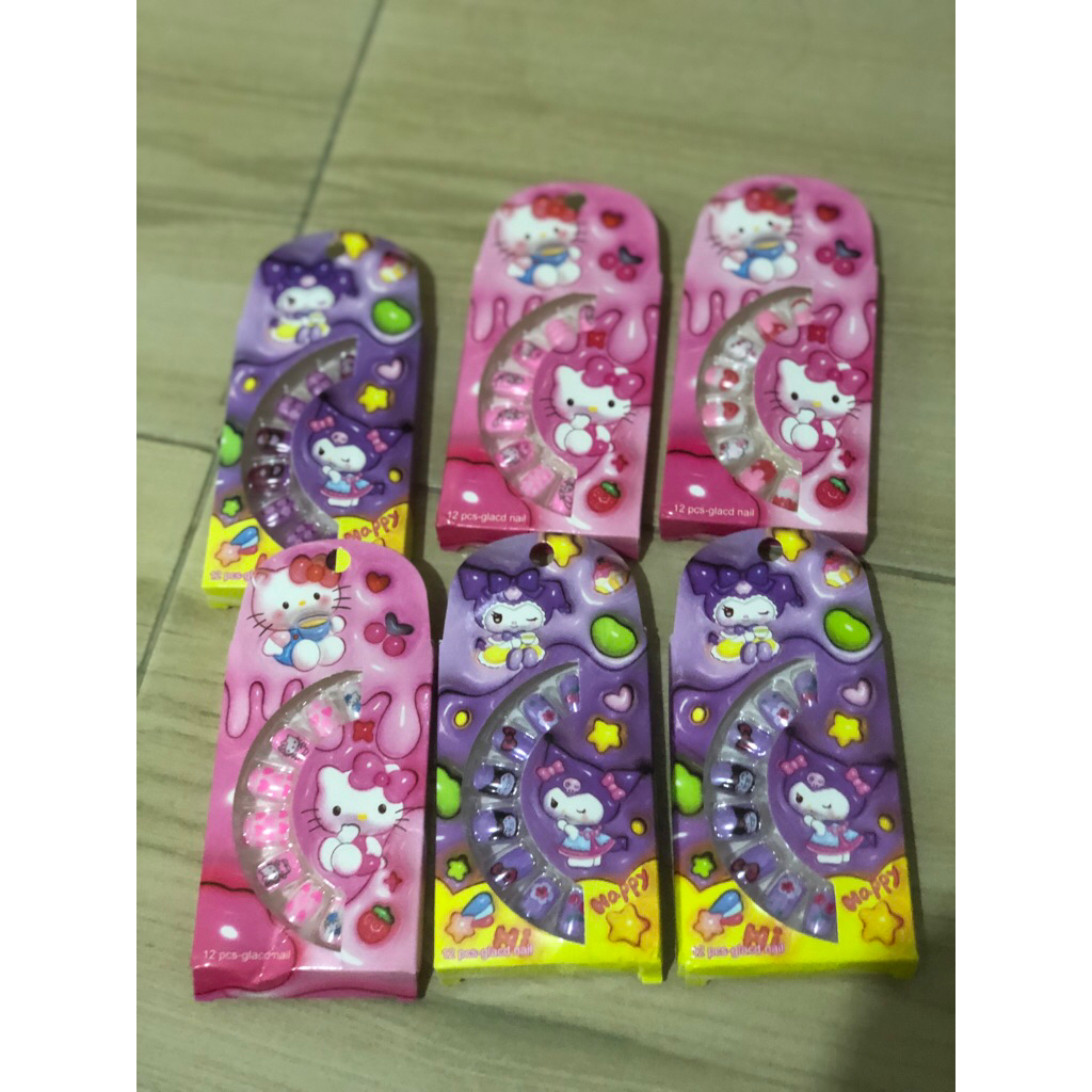 kuku palsu anak karakter lucu lucu