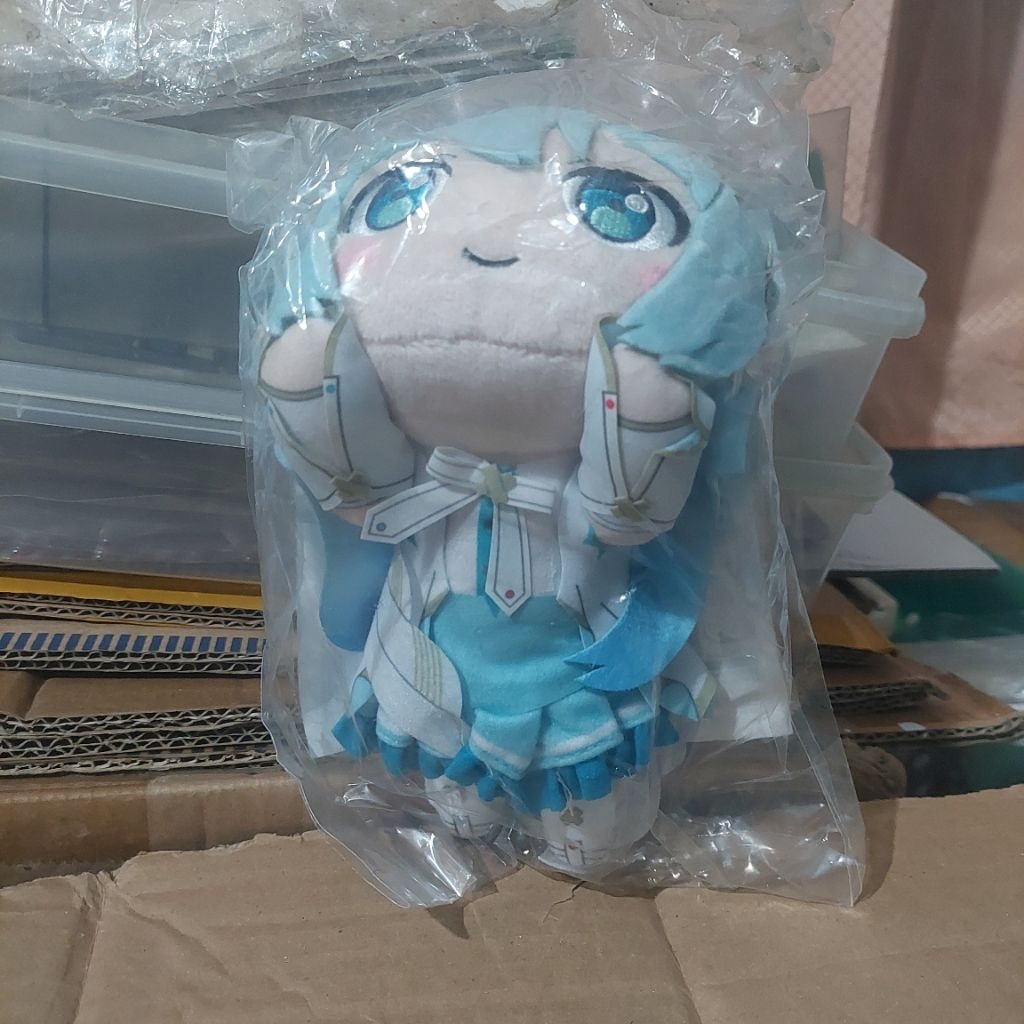 Boneka Nesoberi Project Sekai movie ver Vocaloid member Proseka boneka tiduran rebahan Miku Len Rin 