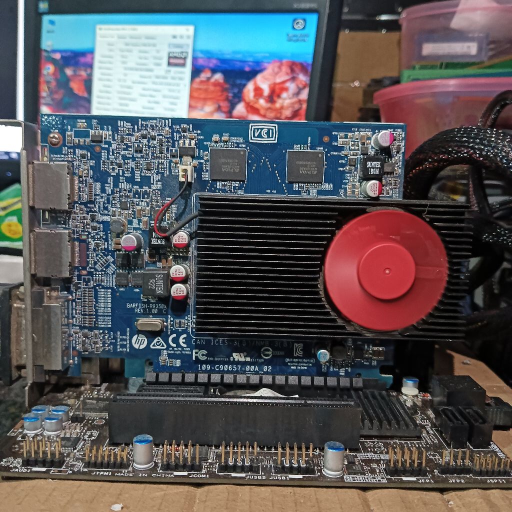 VGA Card AMD Radeon R9 350 2GB DDR5 128Bit