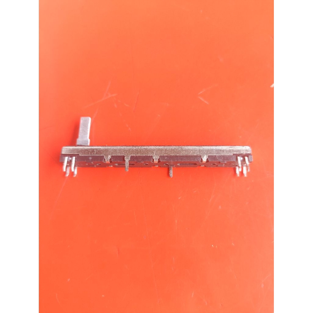 Potensio Geser Mixer Mackie / Mickey 7.5cm 4-4 pin B10K & B50K