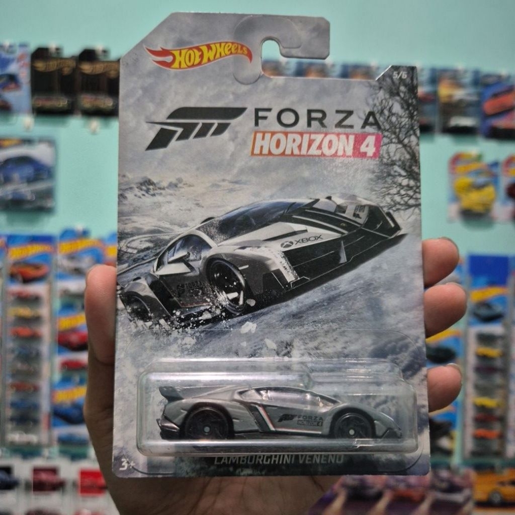 HOT WHEELS FORZA HORIZON 4 LAMBORGHINI VENENO SILVER