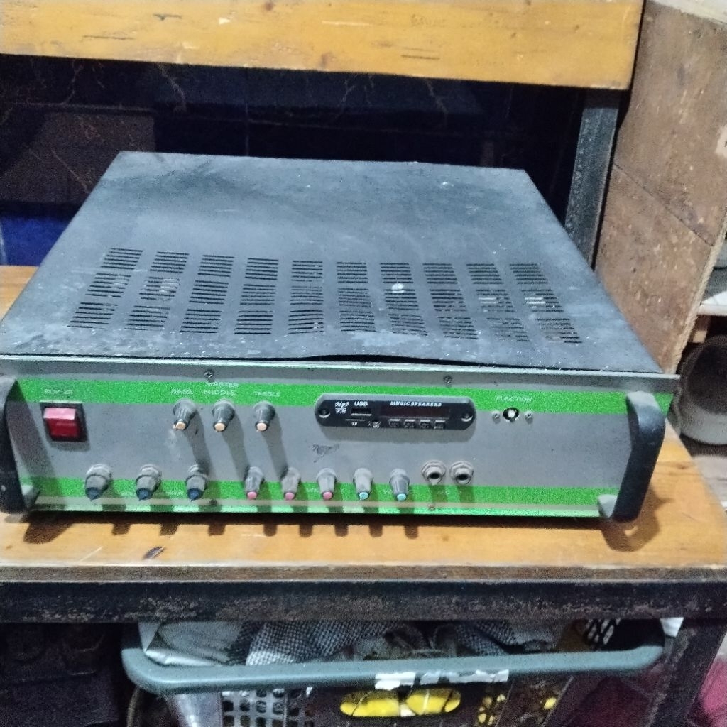 Amplifier / Power Mixer Audio trafo 10A – Kondisi Bekas