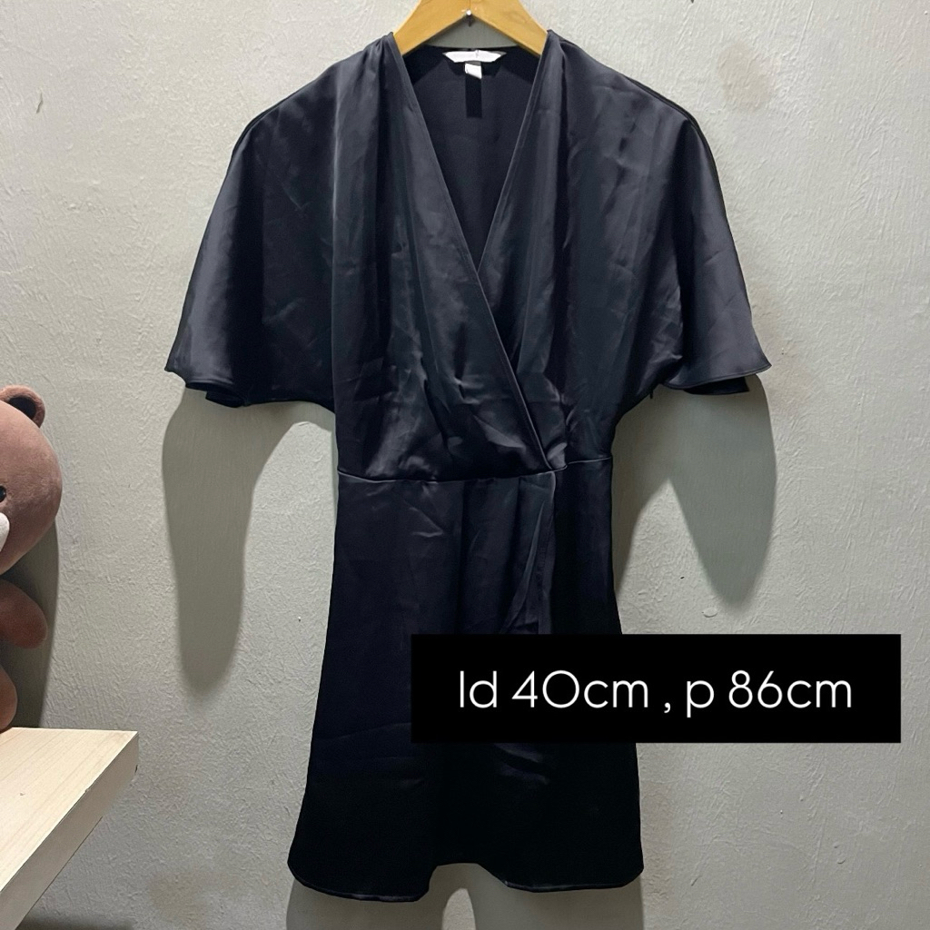 preloved hnm dress satin kimono