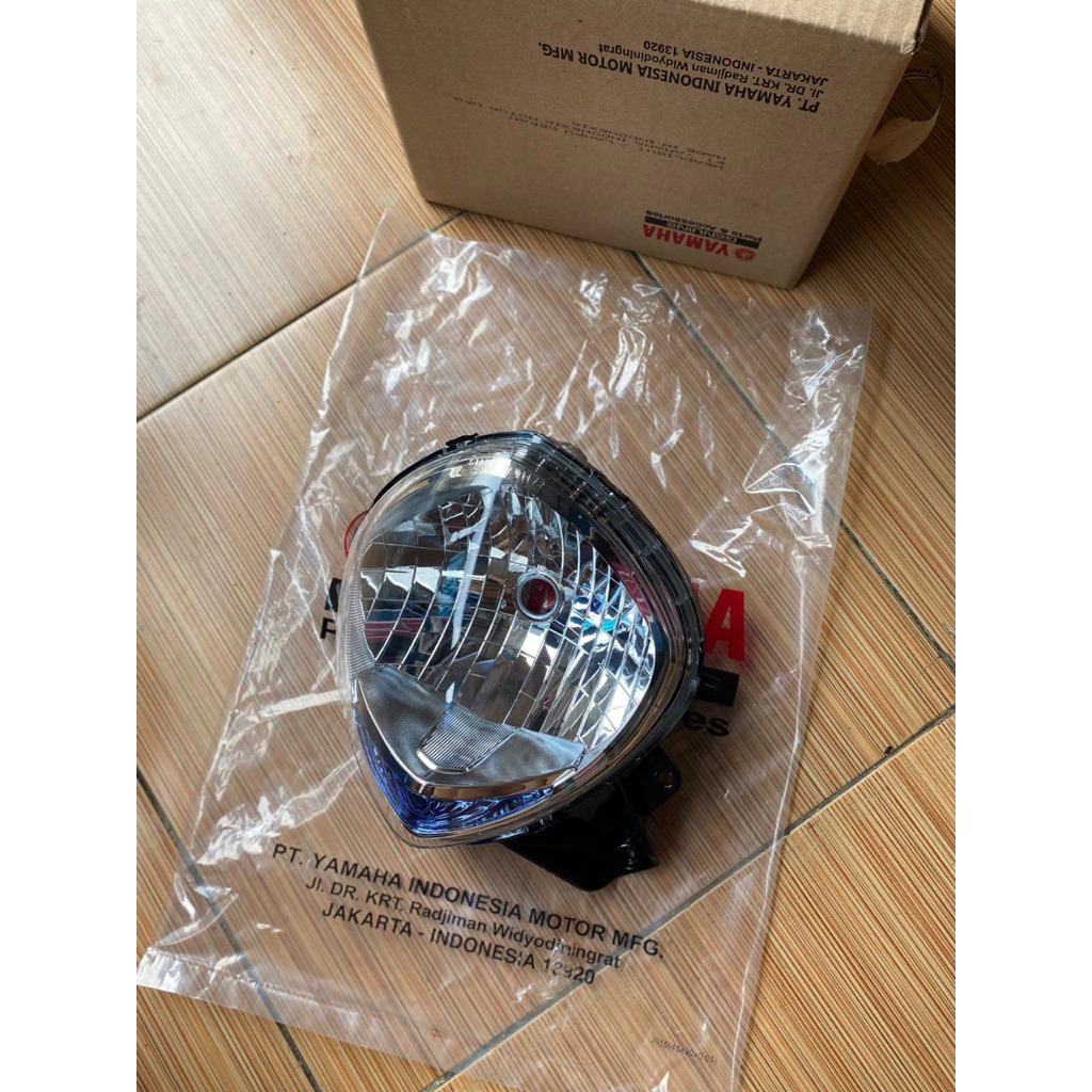 REFLEKTOR RUMAH LAMPU DEPAN FINO125 / FINO115 ORIGINAL YAMAHA