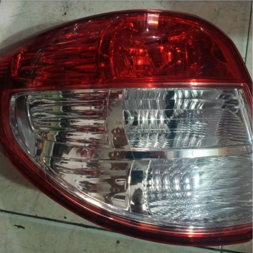 stoplamp lampu belakang suzuki x over sx4