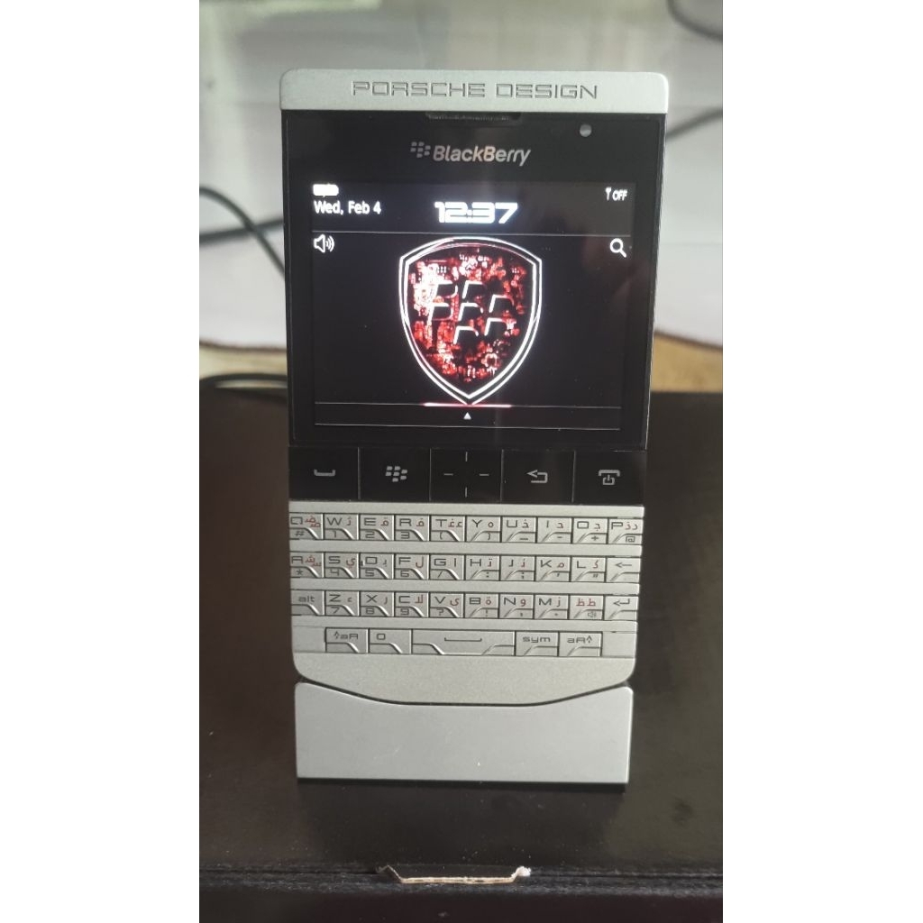 Docking charger blackberry Porsche design p9981