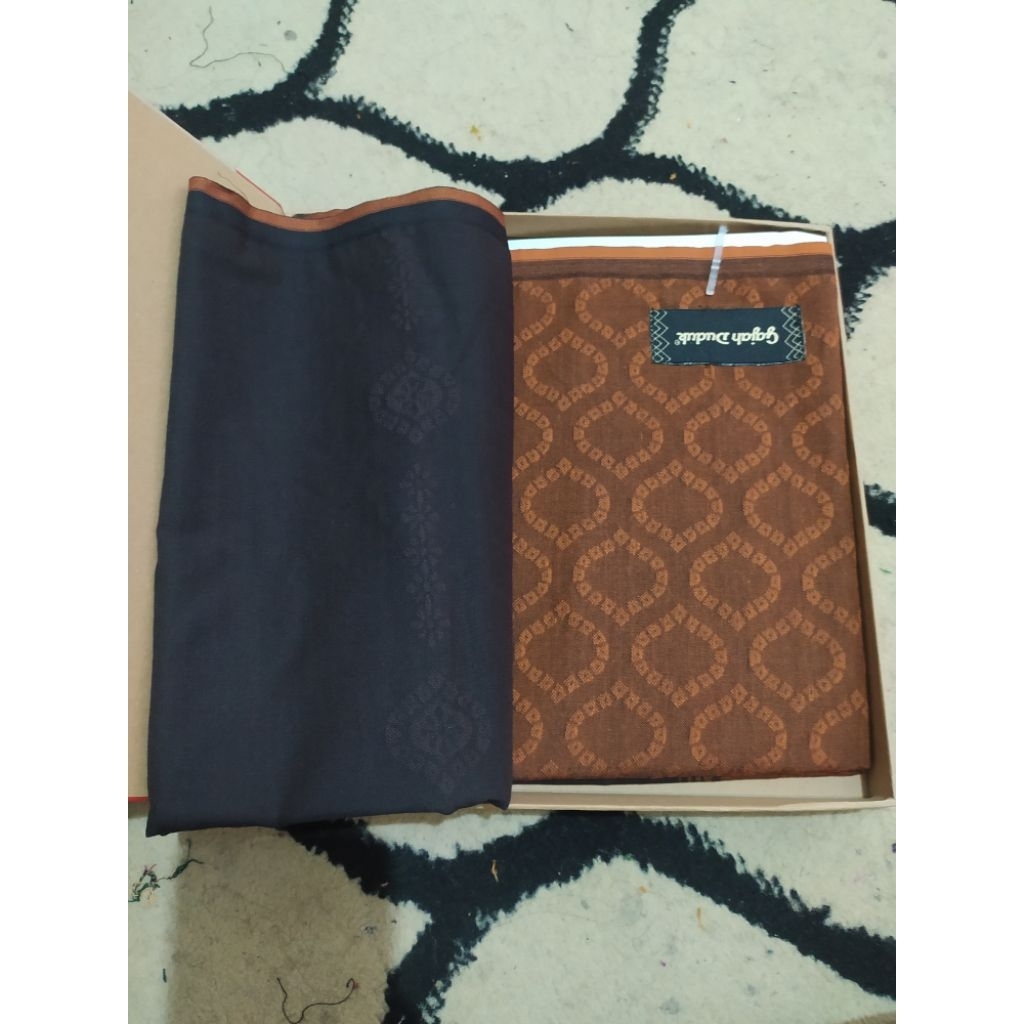 sarung gajah duduk maestro