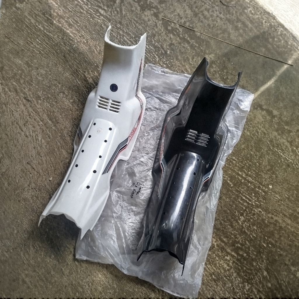 Legshield Sayap Tengah Dek Sayap Dek Kunci Astrea Prima Hitam Putih Non Original
