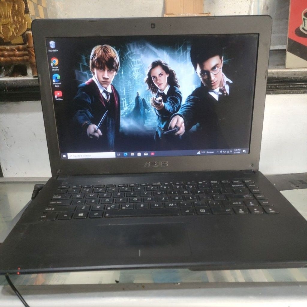 LAPTOP ASUS  X452E NORMAL SIAP PAKE RAM 6GB