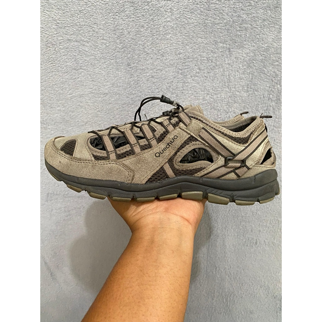 sandal decathlon & topi decathlon