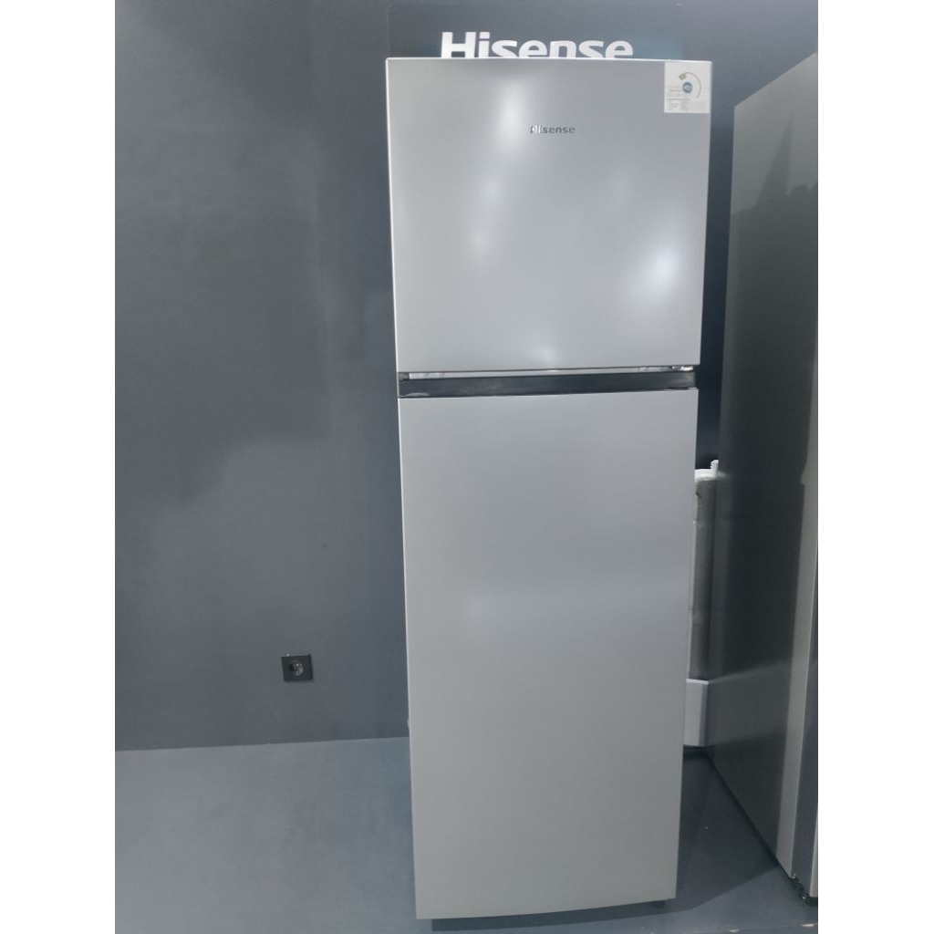 KULKAS Hisense HISENSE RT318N4IGN