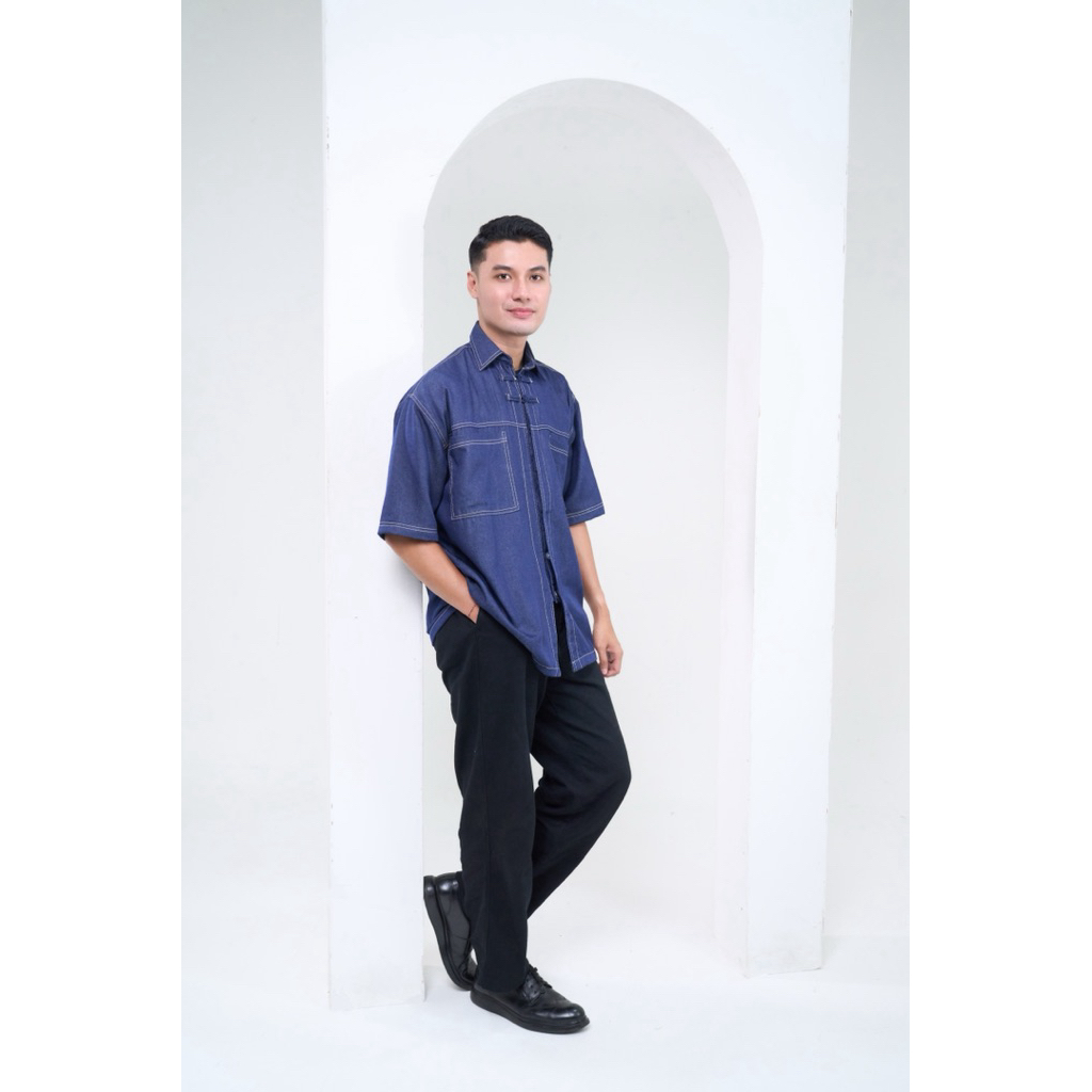 Serene Shirt / Kemeja Denim Cheongsam / Kemeja Denim Pria