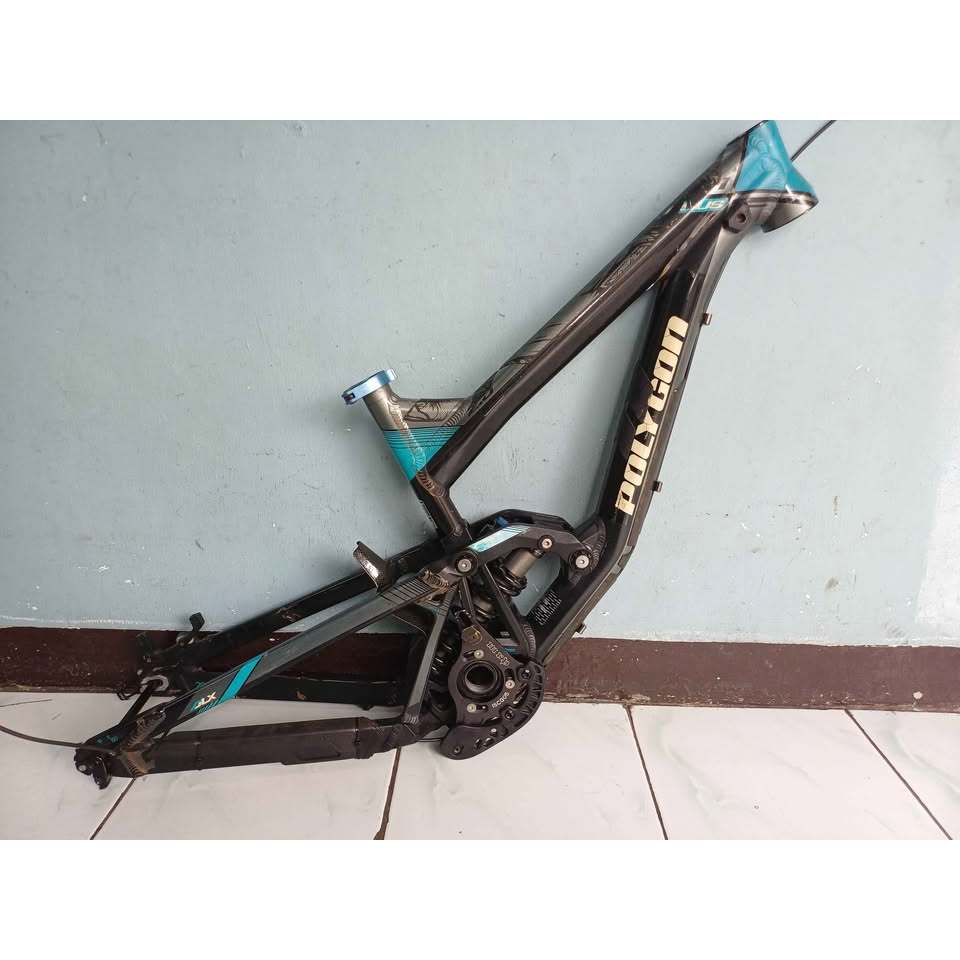Frame Polygon Collosus DH2 ring 26 Size S