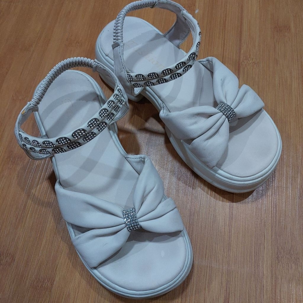 Sepatu Sandal Wanita Preloved Size 36