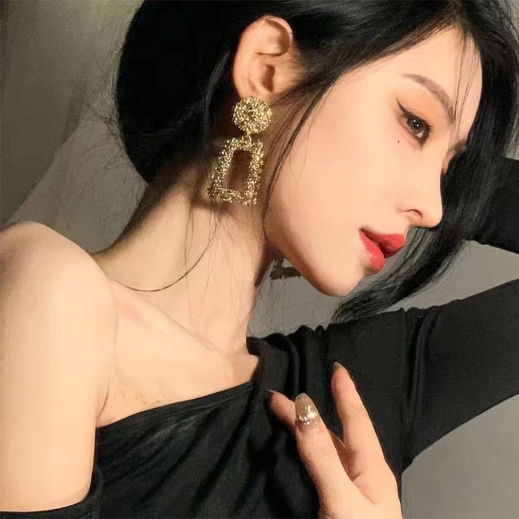 Aksesoris Anting Panjang / Anting Style Korea / Anting Paduan Trapesium