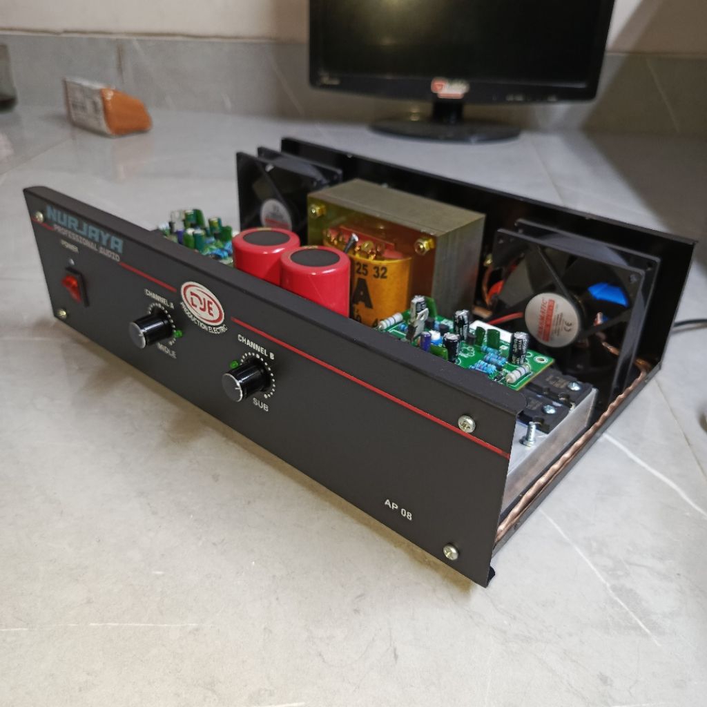 power amplifier rakitan socl 504 stereo 10amper