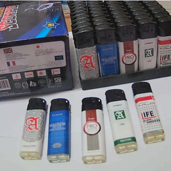 G2000 KOREK MAGNET SCORPIO MOTIF R*K*K
