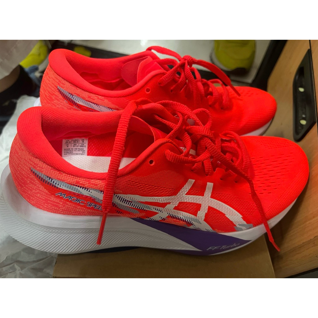Asics Women Magic Speed 4