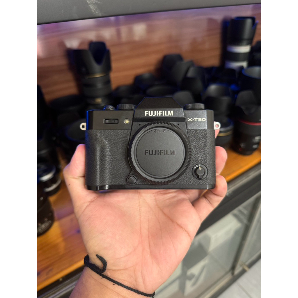 FUJIFILM X-T30