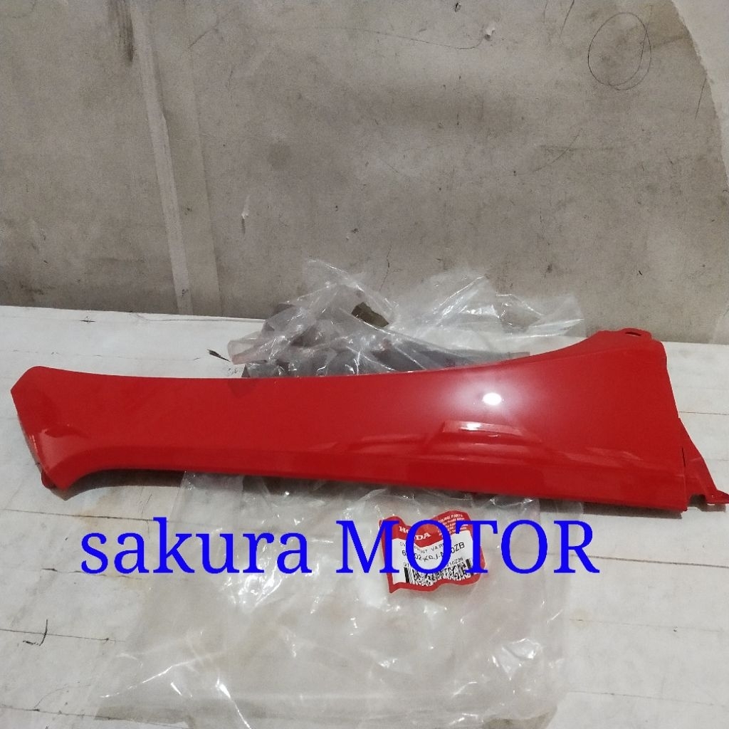 LEGSIL LUAR GENIO 2019-2022 MERAH KIRI ORIGINAL HONDA 64202-K0J-N00ZB