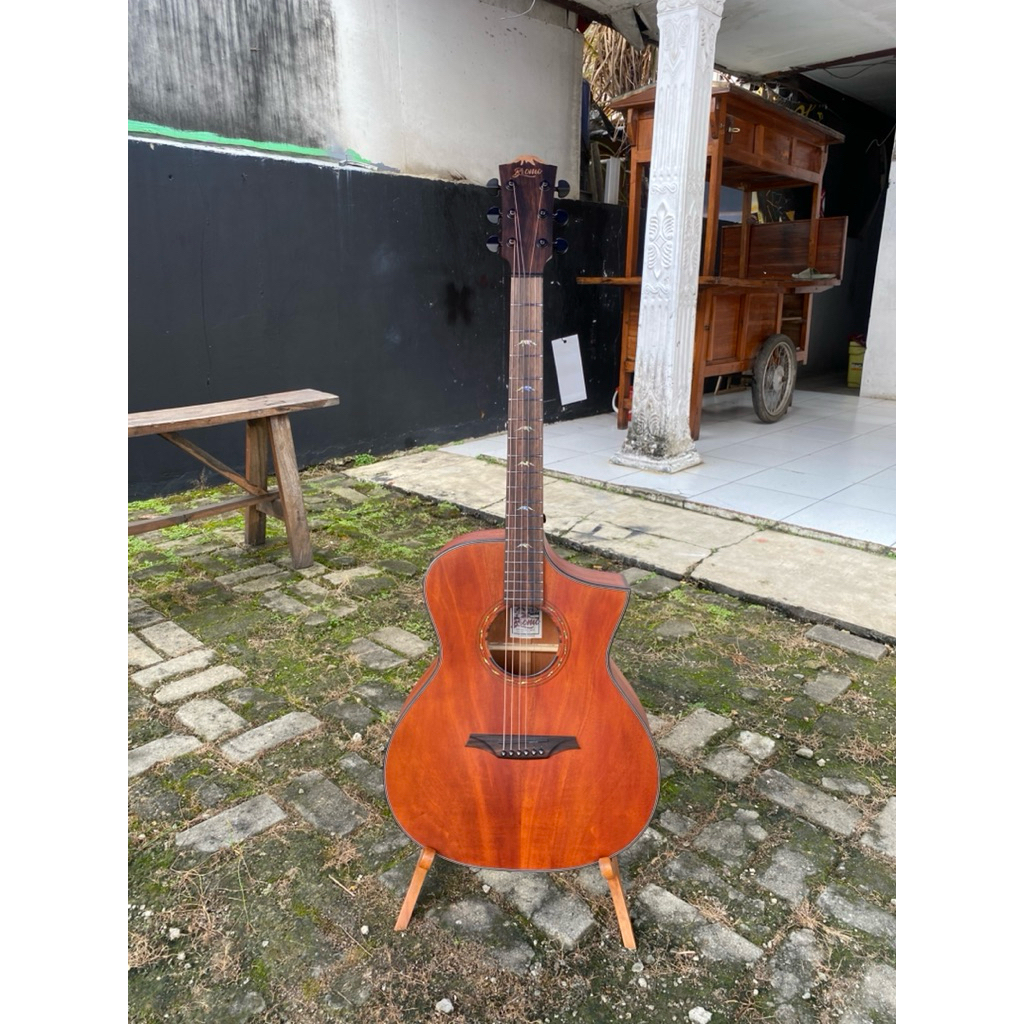 Gitar Bromo BAT4MCE