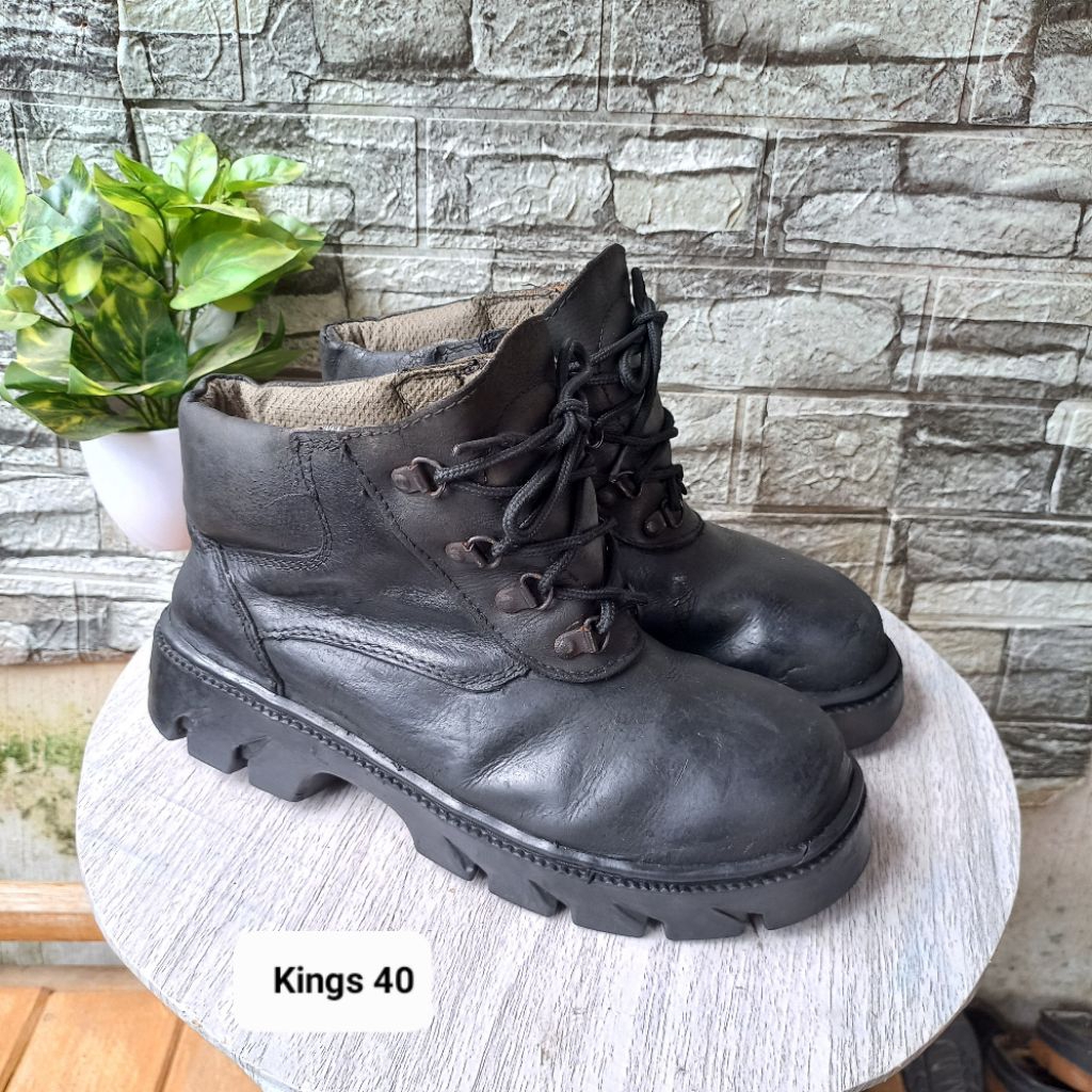 Sepatu safety second merk Kings size40 insol25,5cm