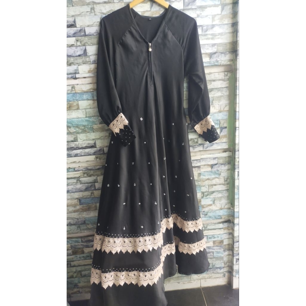 prelov abaya Binsal hitam