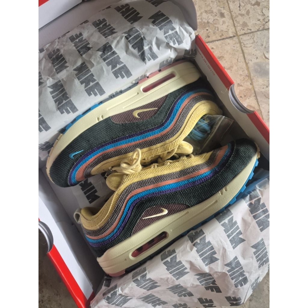 NIKE AIR MAX 1/97 SEAN WOTHERSPOON