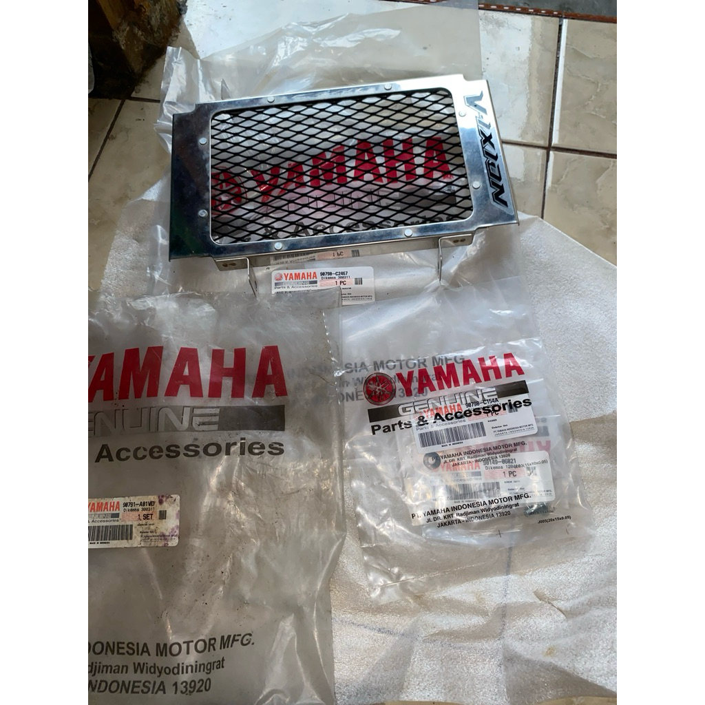 TUTUP RADIATOR VIXION OLD DAN NEW NVA NVL COVER RADIATOR VIXION OLD DAN NEW NVL NVA