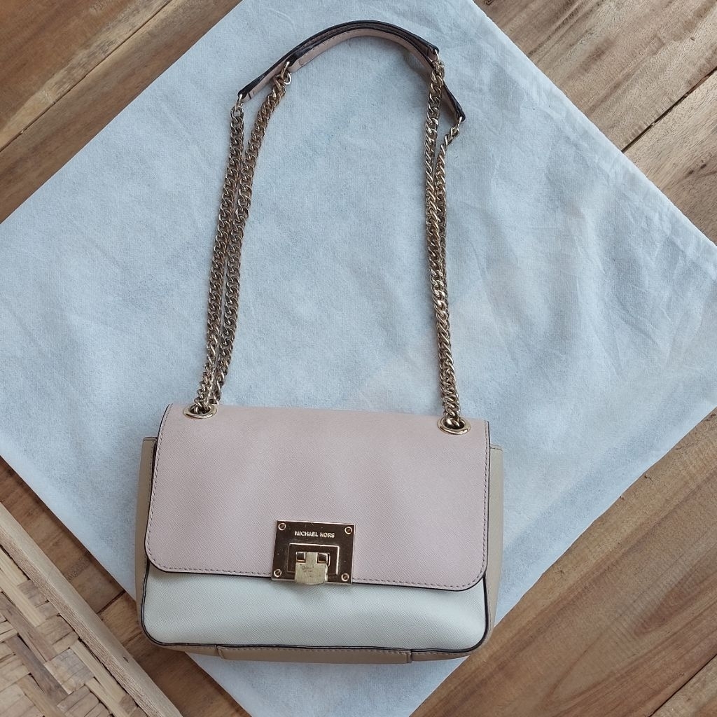 Preloved Sling Bag MK Kors Safiano