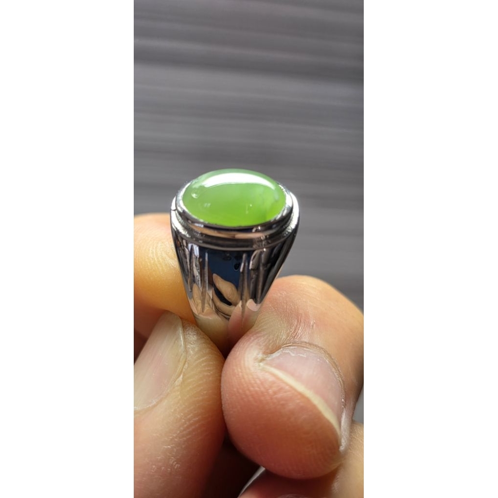 Bahan Natural Giok Jadeite Jade warna hijau Imperial #3 foto No. 1 contoh jadinya