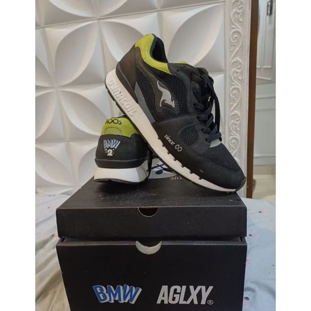 Sepatu Sneakers Kangaroos x BMW x Aglxy